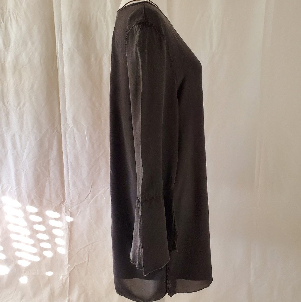 Treasure & Bond Women's Lightweight Black Dress - Picture 5 of 12